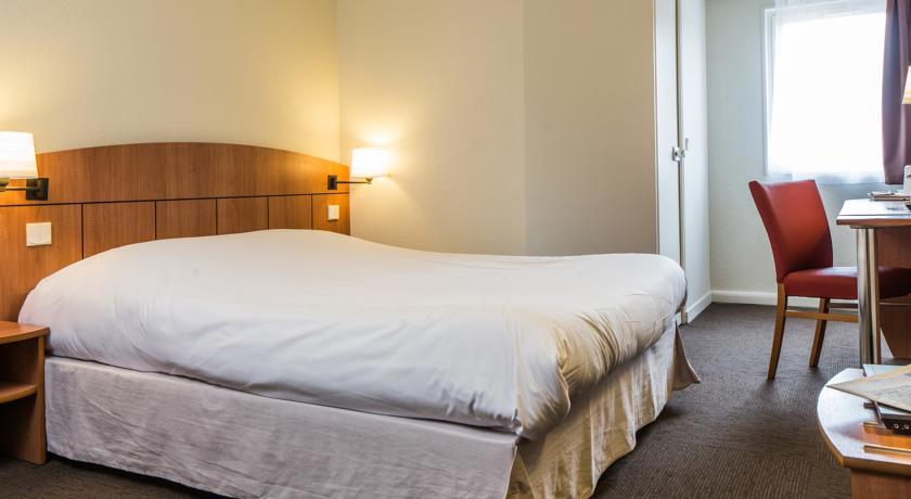 Kyriad Montargis Amilly Exteriör bild